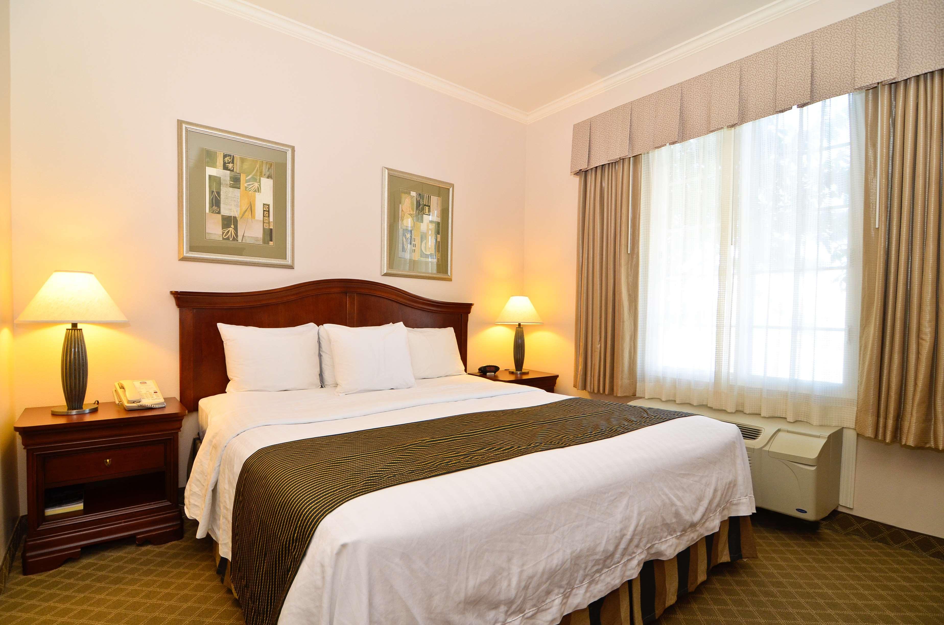 Best Western Plus Country Park Hotel Tehachapi Pokój zdjęcie
