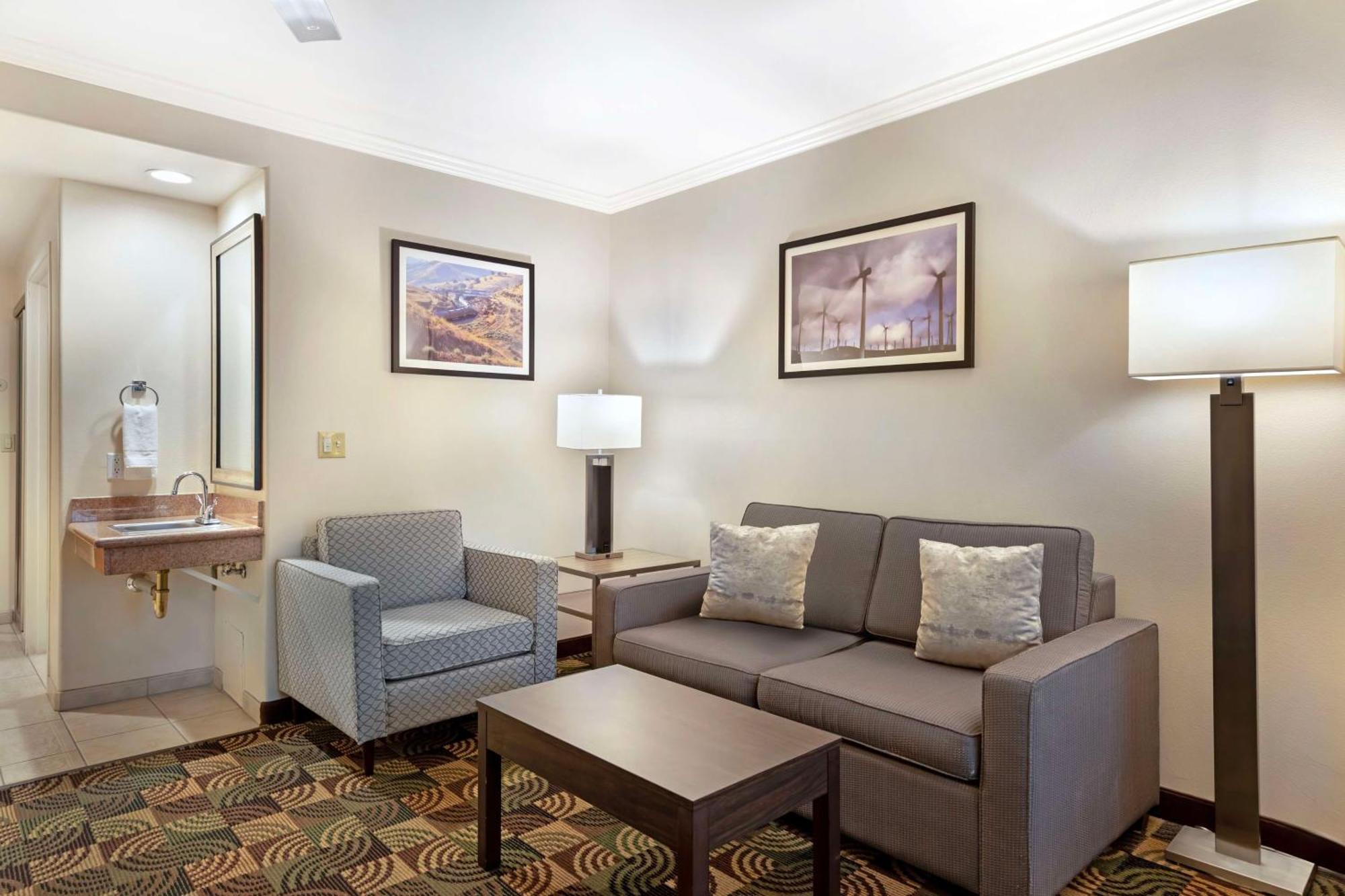 Best Western Plus Country Park Hotel Tehachapi Zewnętrze zdjęcie