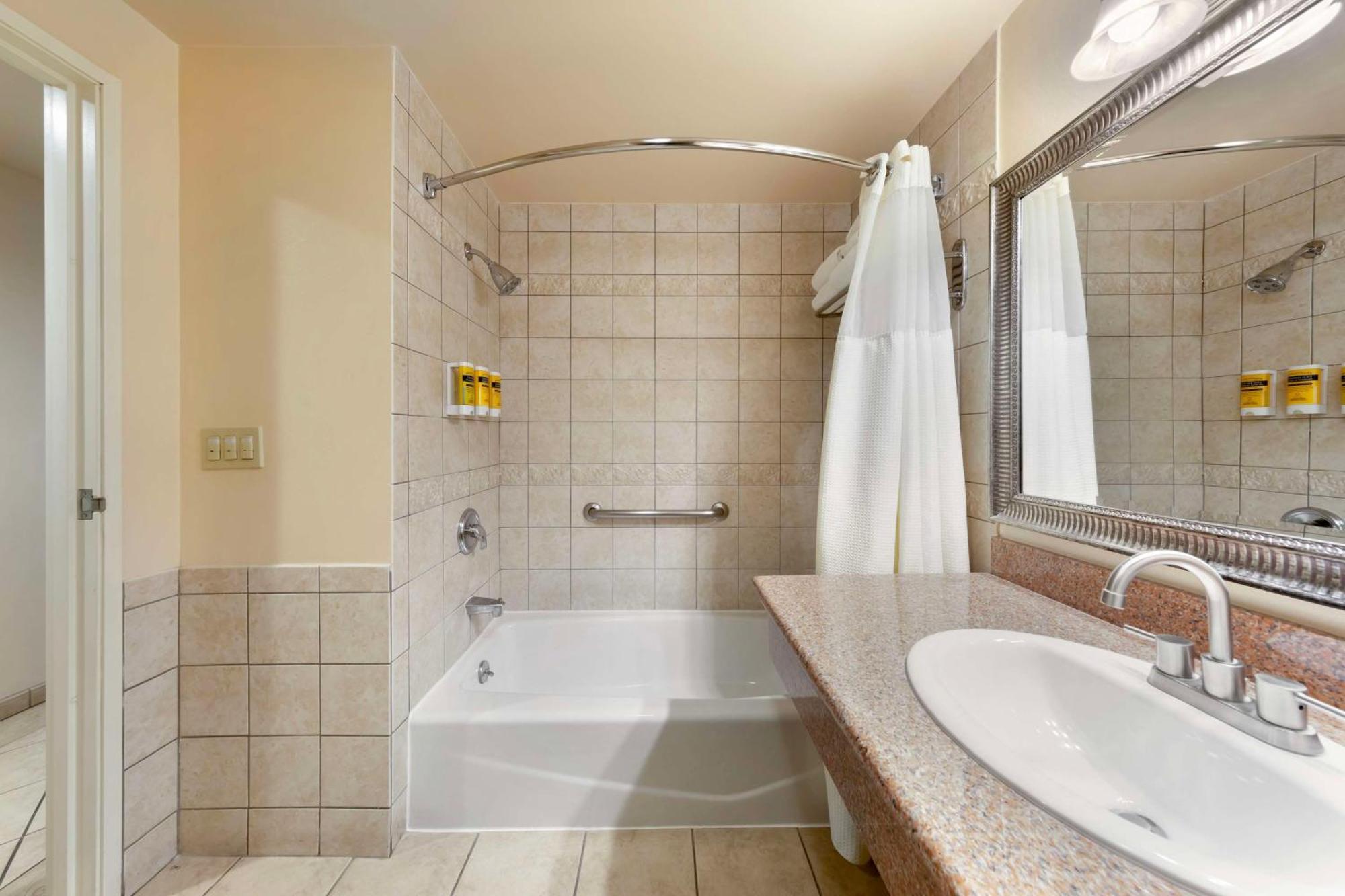 Best Western Plus Country Park Hotel Tehachapi Zewnętrze zdjęcie