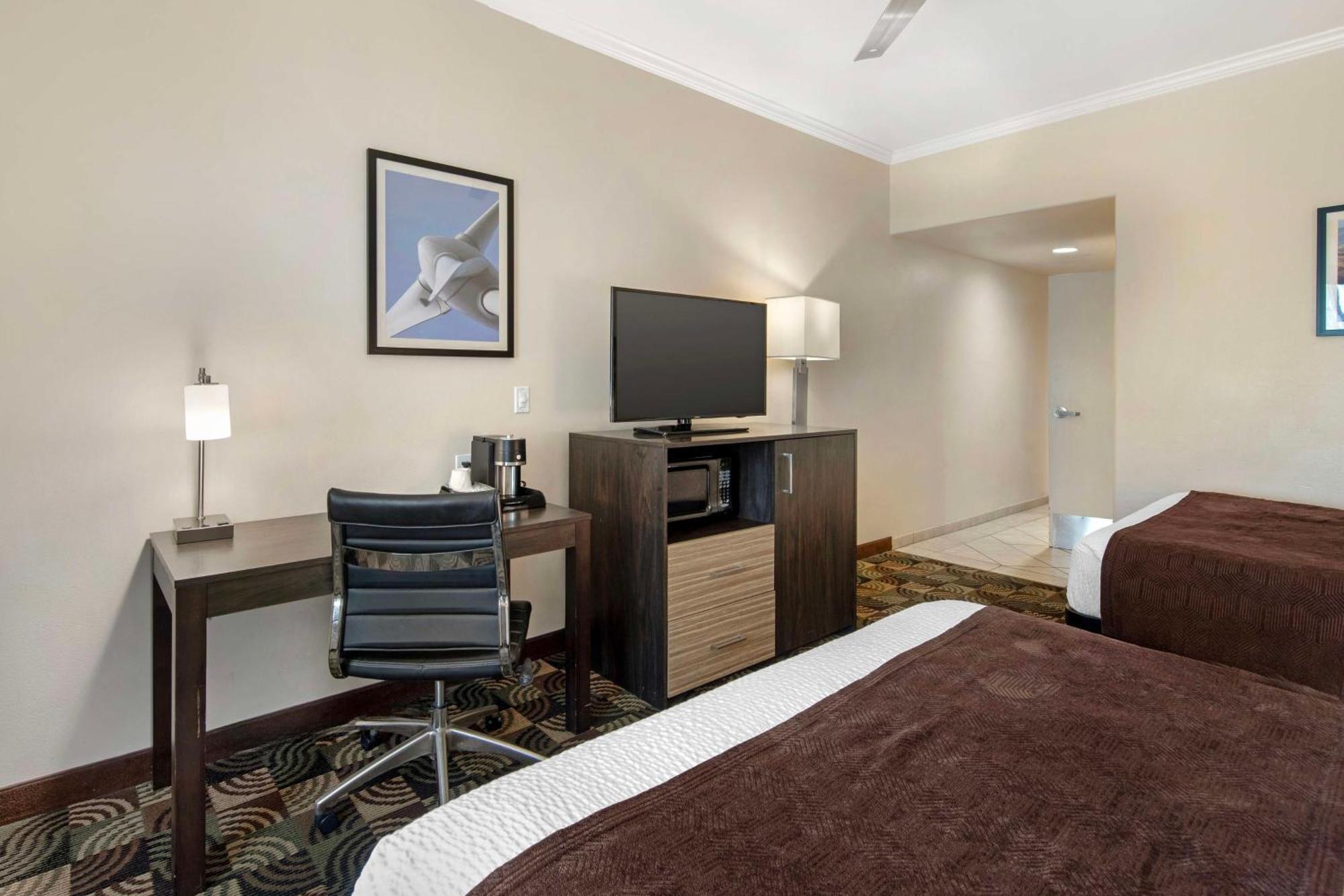 Best Western Plus Country Park Hotel Tehachapi Zewnętrze zdjęcie